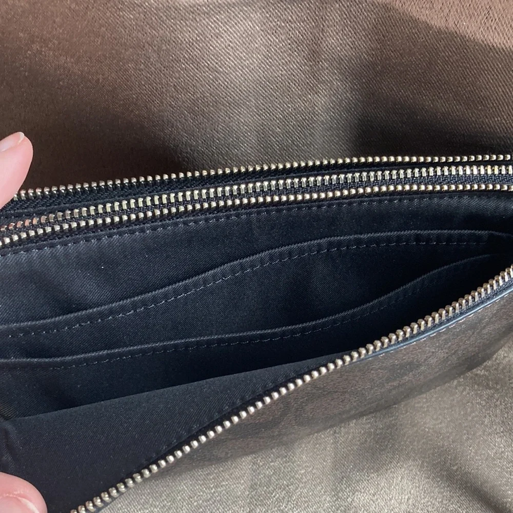 NWT Authentic Coach double zipper wristlet - Picture 5 of 8